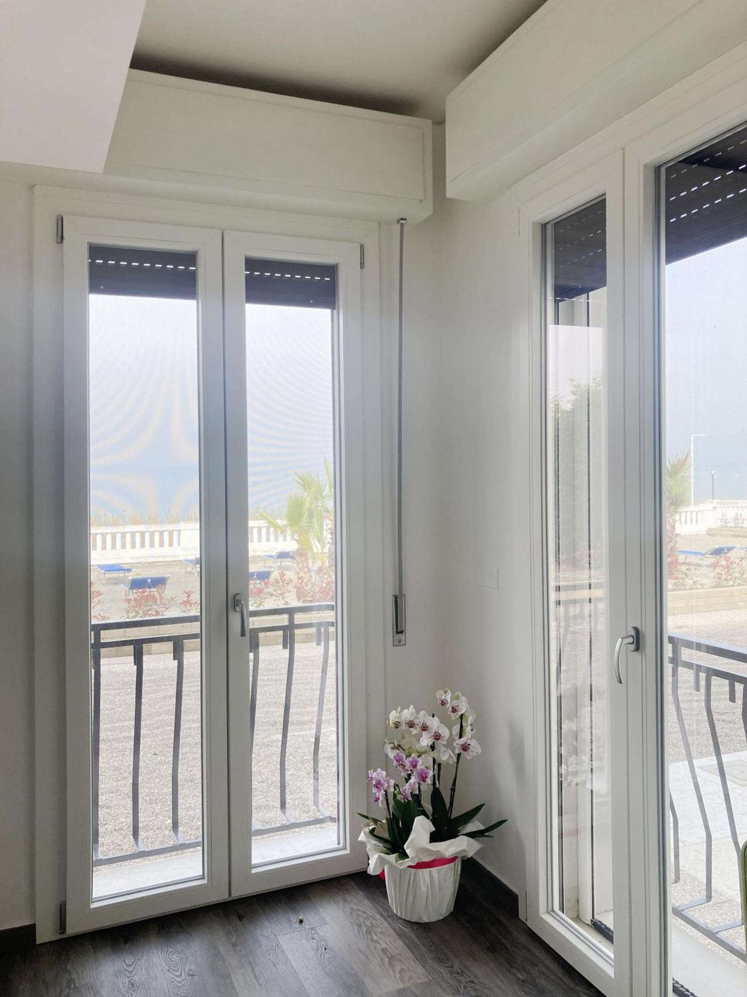 Hotel Villa Trieste Sirmione Eksteriør billede