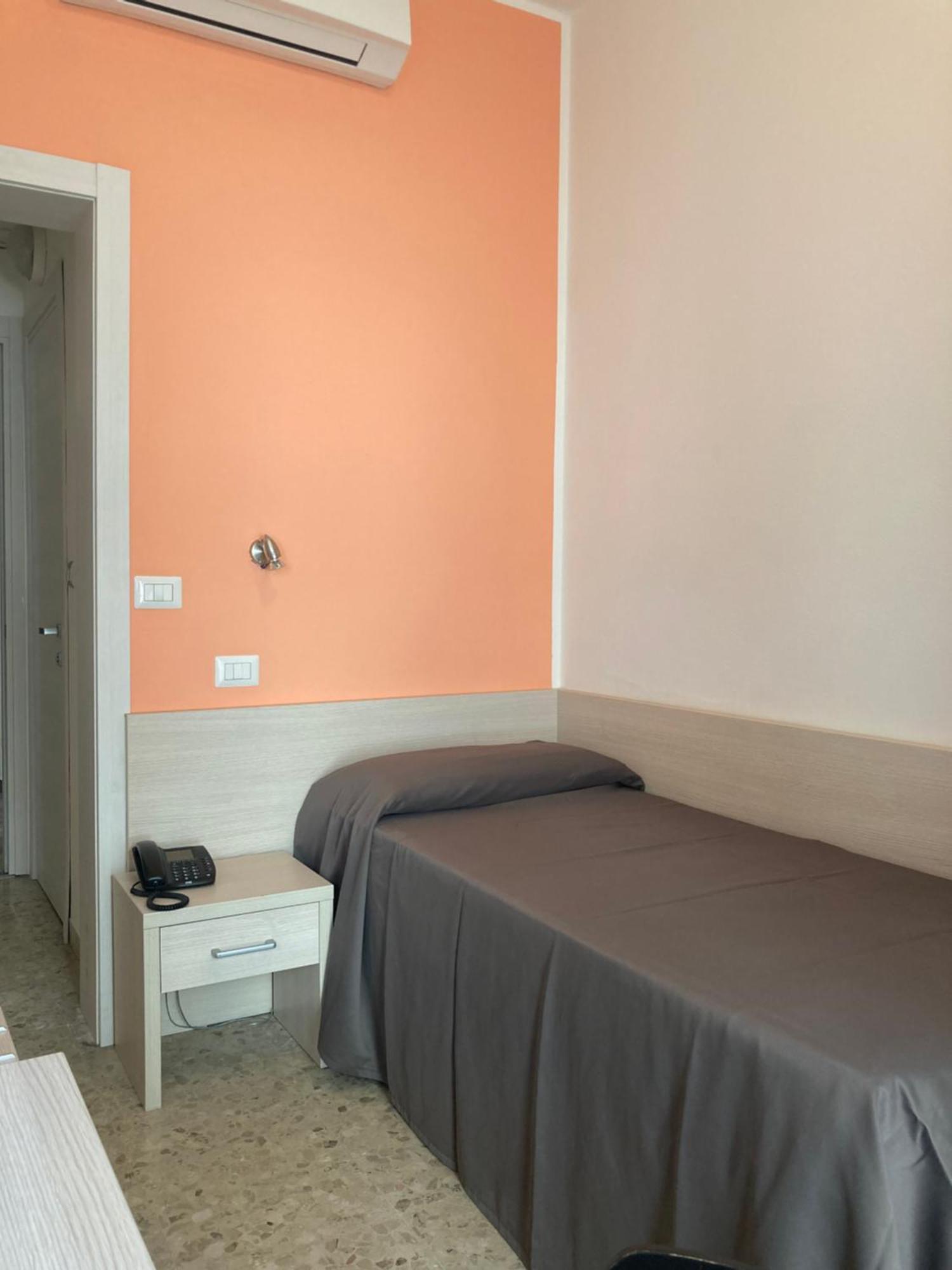 Hotel Villa Trieste Sirmione Værelse billede