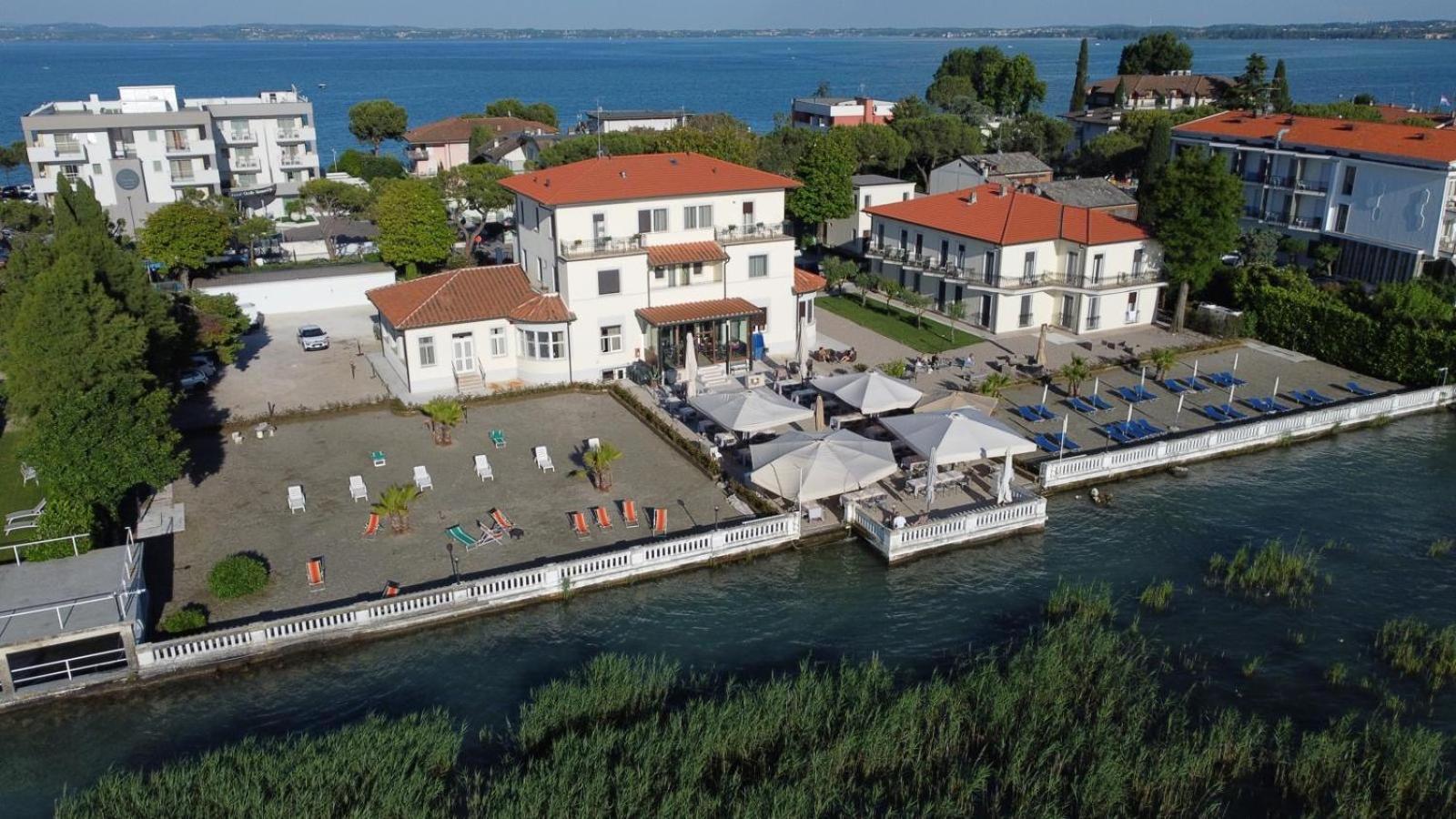 Hotel Villa Trieste Sirmione Eksteriør billede